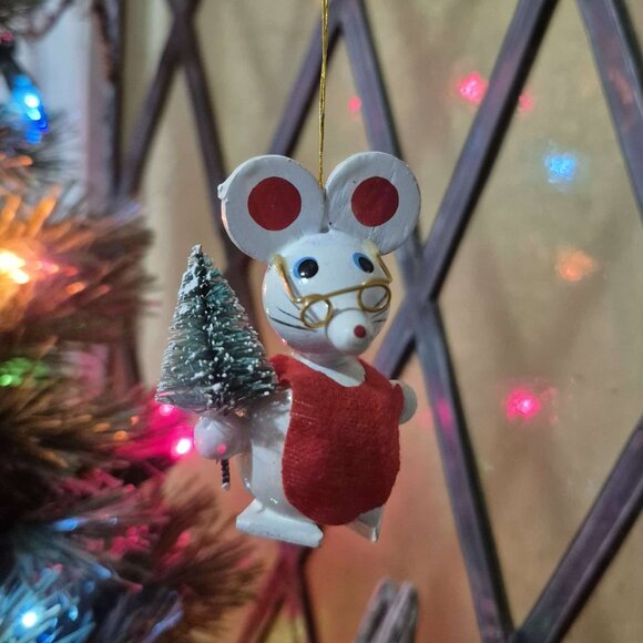 🎄Vintage set of 2 Wooden White Mice with Hat & Golden Glasses - Picture 5 of 8